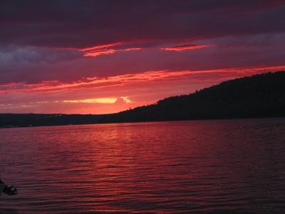 Couché de soleil sur le lac